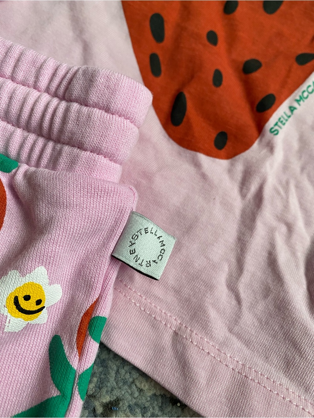 STELLA MCCARTNEY Pink Strawberry Tee & Shorts Set - Picture 3 of 5